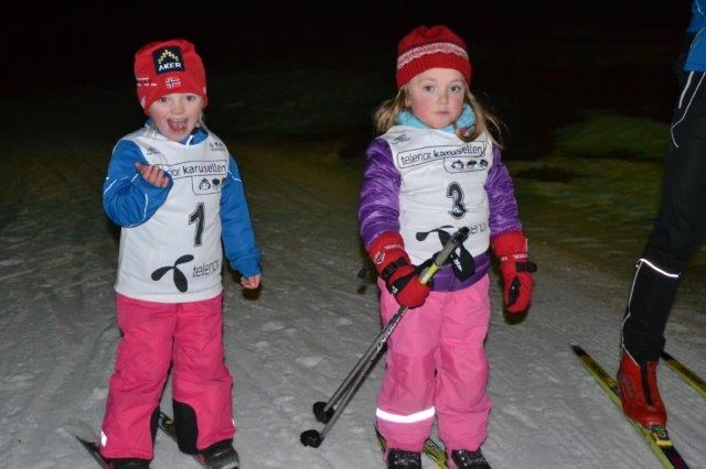 Ane Hjelmeset Kirkeeide og Olina Svarstad Heggdal. Foto Margunn Hjelmeset